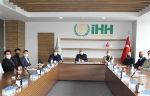 Bursa'da Genç MÜSİAD'dan İHH’ya ziyaret