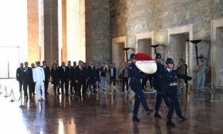 GESİAD'dan Anıtkabir'e ziyaret