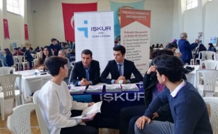 Genç istihdamı projelerine büyük destek