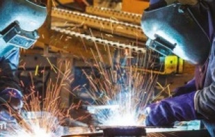 İş dünyası sanayi üretim artışından memnun