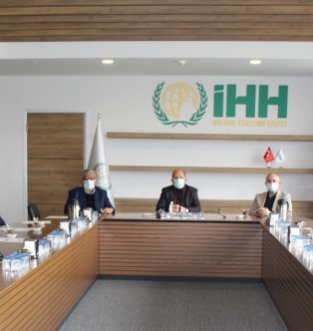 Bursa'da Genç MÜSİAD'dan İHH’ya ziyaret