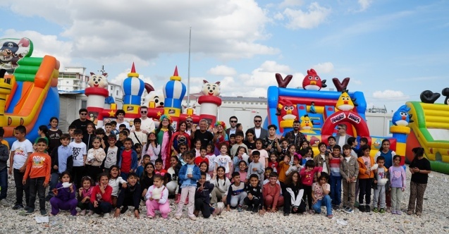 GESİAD bayramda, depremzede çocukları sevindirdi